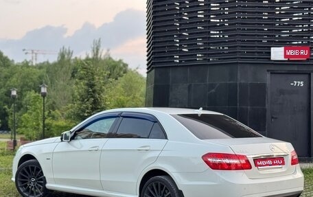 Mercedes-Benz E-Класс, 2012 год, 1 500 000 рублей, 11 фотография