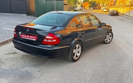 Mercedes-Benz E-Класс, 2005 год, 980 000 рублей, 4 фотография