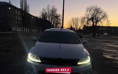 Volkswagen Jetta VI, 2017 год, 1 800 000 рублей, 4 фотография