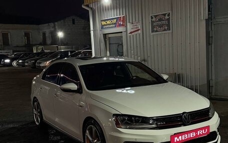 Volkswagen Jetta VI, 2017 год, 1 800 000 рублей, 10 фотография