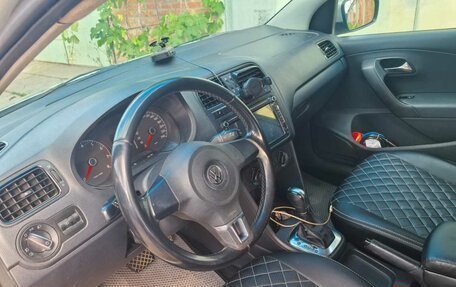 Volkswagen Polo VI (EU Market), 2012 год, 915 000 рублей, 18 фотография