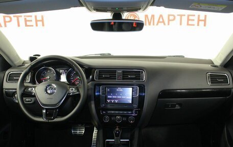 Volkswagen Jetta VI, 2018 год, 1 524 000 рублей, 15 фотография