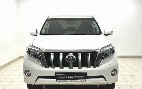 Toyota Land Cruiser Prado 150 рестайлинг 2, 2015 год, 3 065 000 рублей, 2 фотография