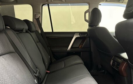 Toyota Land Cruiser Prado 150 рестайлинг 2, 2015 год, 3 065 000 рублей, 13 фотография