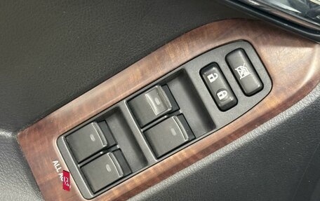 Toyota Land Cruiser Prado 150 рестайлинг 2, 2015 год, 3 065 000 рублей, 16 фотография