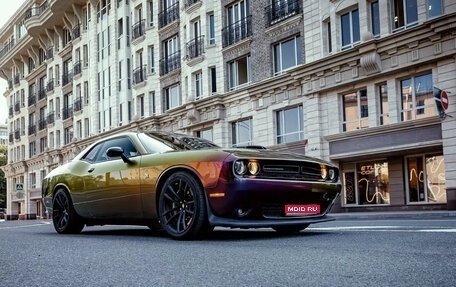 Dodge Challenger III рестайлинг 2, 2020 год, 7 000 000 рублей, 1 фотография