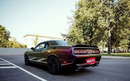 Dodge Challenger III рестайлинг 2, 2020 год, 7 000 000 рублей, 7 фотография