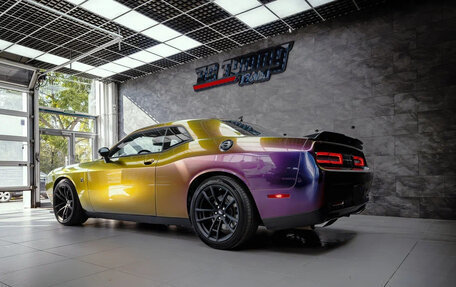 Dodge Challenger III рестайлинг 2, 2020 год, 7 000 000 рублей, 12 фотография
