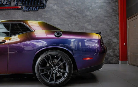 Dodge Challenger III рестайлинг 2, 2020 год, 7 000 000 рублей, 16 фотография
