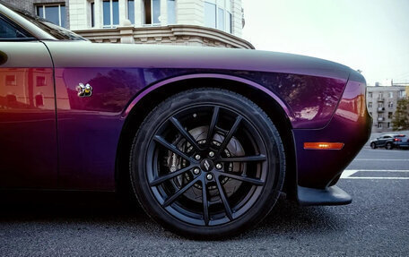 Dodge Challenger III рестайлинг 2, 2020 год, 7 000 000 рублей, 17 фотография