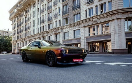 Dodge Challenger III рестайлинг 2, 2020 год, 7 000 000 рублей, 5 фотография