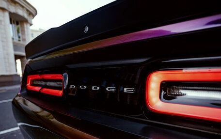 Dodge Challenger III рестайлинг 2, 2020 год, 7 000 000 рублей, 20 фотография