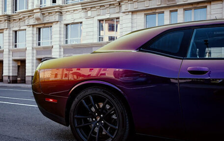Dodge Challenger III рестайлинг 2, 2020 год, 7 000 000 рублей, 22 фотография