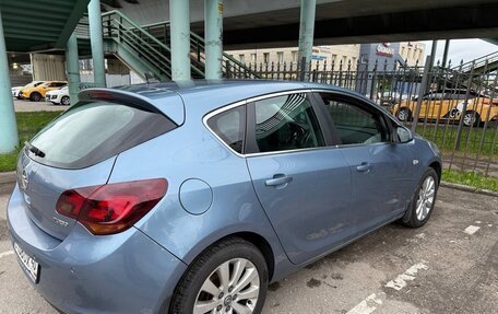 Opel Astra J, 2010 год, 650 000 рублей, 4 фотография