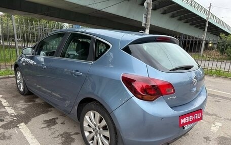 Opel Astra J, 2010 год, 650 000 рублей, 5 фотография
