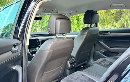 Volkswagen Passat B8 рестайлинг, 2017 год, 2 400 000 рублей, 11 фотография