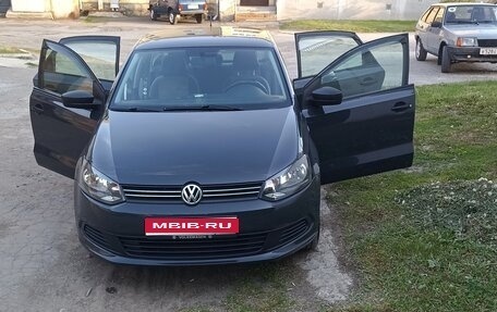 Volkswagen Polo VI (EU Market), 2011 год, 870 000 рублей, 1 фотография
