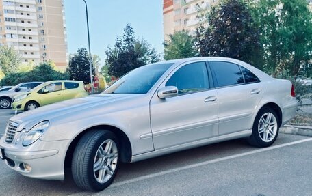 Mercedes-Benz E-Класс, 2004 год, 1 200 000 рублей, 5 фотография