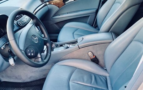Mercedes-Benz E-Класс, 2004 год, 1 200 000 рублей, 10 фотография