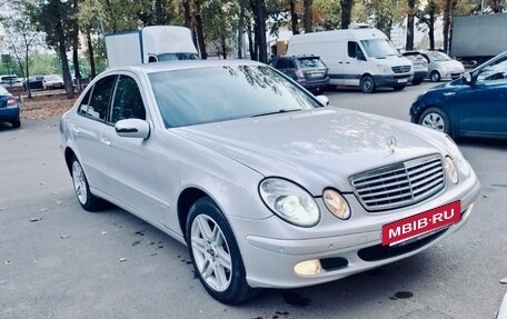 Mercedes-Benz E-Класс, 2004 год, 1 200 000 рублей, 8 фотография