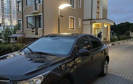 Chevrolet Cruze II, 2010 год, 385 000 рублей, 5 фотография
