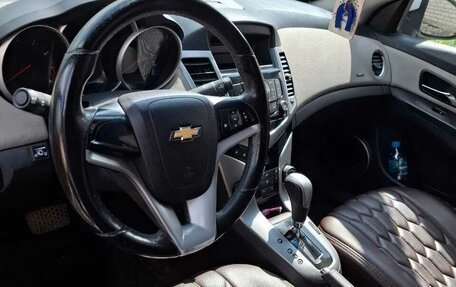 Chevrolet Cruze II, 2011 год, 750 000 рублей, 10 фотография