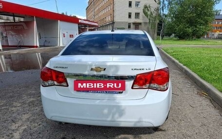 Chevrolet Cruze II, 2011 год, 750 000 рублей, 3 фотография