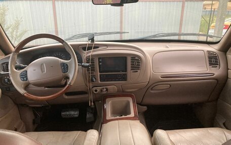 Lincoln Navigator, 1998 год, 480 000 рублей, 9 фотография