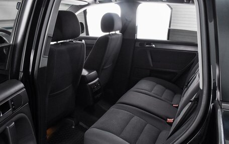 Volkswagen Touareg III, 2005 год, 1 069 000 рублей, 11 фотография