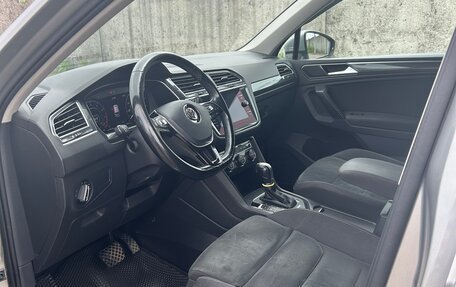 Volkswagen Tiguan II, 2017 год, 2 400 000 рублей, 7 фотография