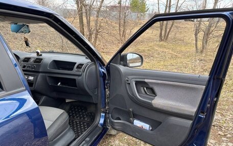Skoda Fabia II, 2010 год, 400 000 рублей, 10 фотография