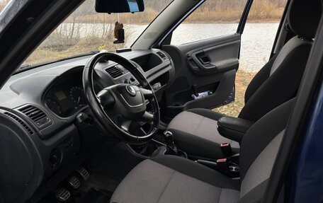 Skoda Fabia II, 2010 год, 400 000 рублей, 14 фотография