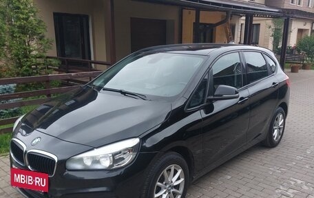 BMW 2 серия Active Tourer F45, 2017 год, 1 216 000 рублей, 2 фотография