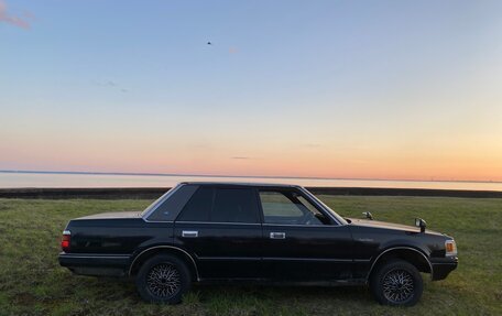 Toyota Crown, 1987 год, 470 000 рублей, 10 фотография
