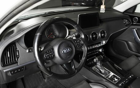 KIA Stinger I, 2018 год, 2 800 000 рублей, 3 фотография