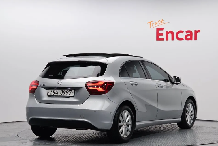 Mercedes-Benz A-Класс W176 рестайлинг, 2015 год, 2 320 000 рублей, 2 фотография