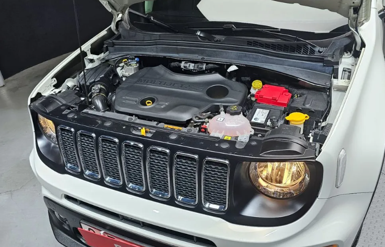 Jeep Renegade I рестайлинг, 2019 год, 2 570 000 рублей, 4 фотография