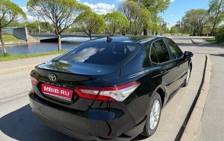 Toyota Camry, 2020 год, 2 190 000 рублей, 1 фотография