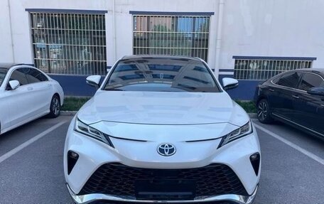 Toyota Venza, 2022 год, 3 200 000 рублей, 1 фотография