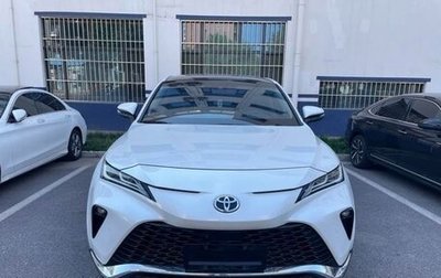 Toyota Venza, 2022 год, 3 200 000 рублей, 1 фотография