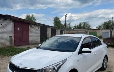 KIA Rio IV, 2021 год, 900 000 рублей, 1 фотография