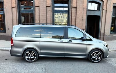 Mercedes-Benz V-Класс, 2018 год, 4 000 000 рублей, 1 фотография