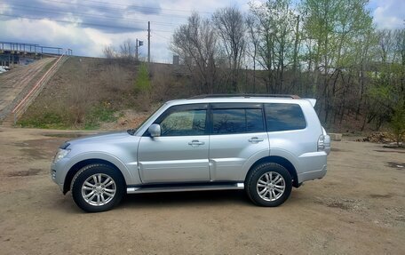 Mitsubishi Pajero IV, 2014 год, 2 650 000 рублей, 4 фотография