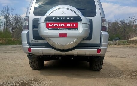 Mitsubishi Pajero IV, 2014 год, 2 650 000 рублей, 2 фотография
