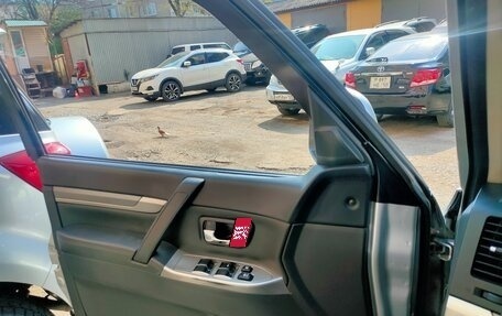 Mitsubishi Pajero IV, 2014 год, 2 650 000 рублей, 8 фотография