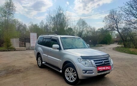 Mitsubishi Pajero IV, 2014 год, 2 650 000 рублей, 5 фотография