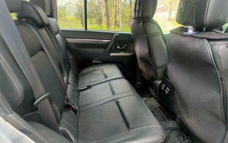 Mitsubishi Pajero IV, 2014 год, 2 650 000 рублей, 14 фотография
