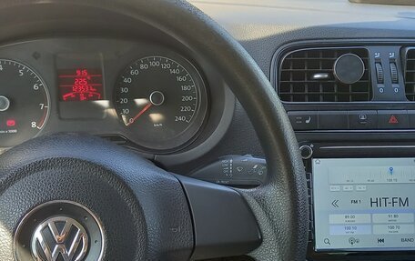 Volkswagen Polo VI (EU Market), 2011 год, 880 000 рублей, 3 фотография