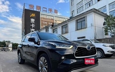 Toyota Highlander, 2022 год, 2 798 000 рублей, 1 фотография