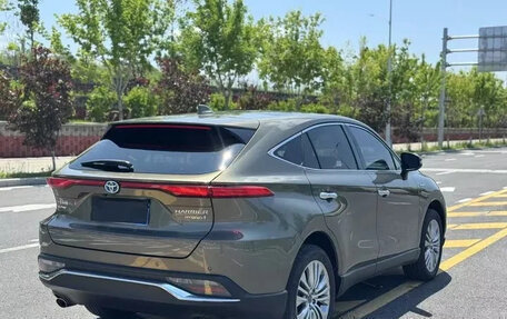 Toyota Harrier, 2022 год, 2 690 000 рублей, 5 фотография